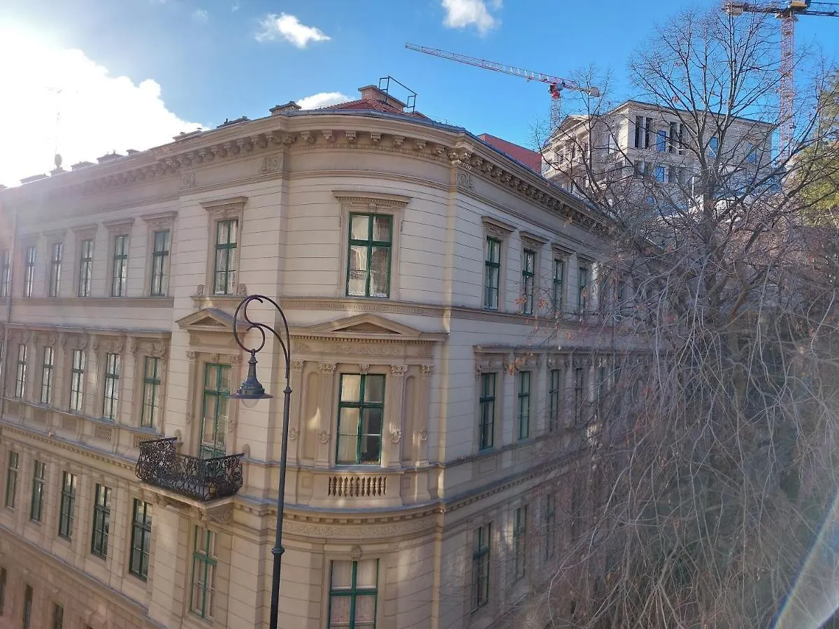 Sunny Studio At The Castle Budapest 0*,  Hongrie